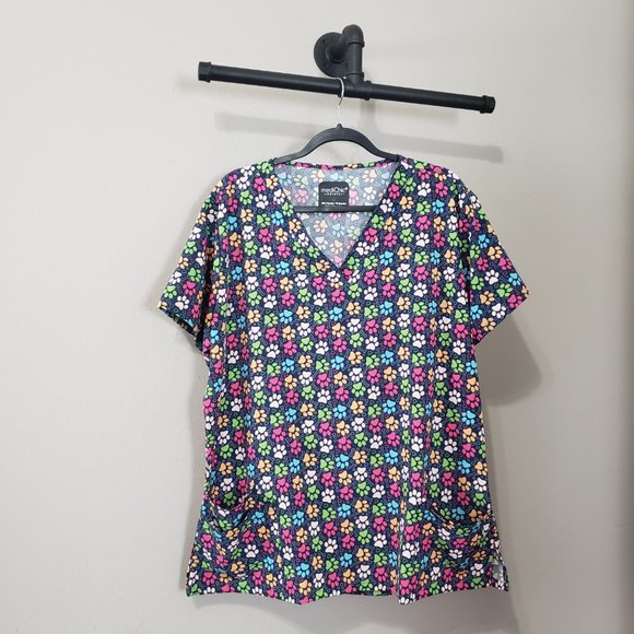 MediChic Paw Print Multicolor Scrub Top 2X - Picture 3 of 10